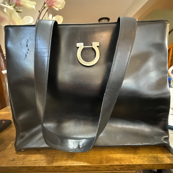 EUC Salvatore Feragamo Black Leather Tote w\COA - Picture 1 of 16